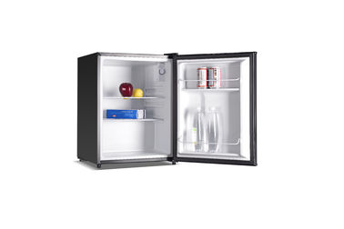 China refrigerador da despensa do tampo da mesa 70L/refrigerador alto da despensa com as prateleiras da geladeira portátil dois fornecedor